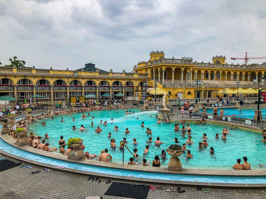 Szechenyi Baths in Budapest 4 days itinerary