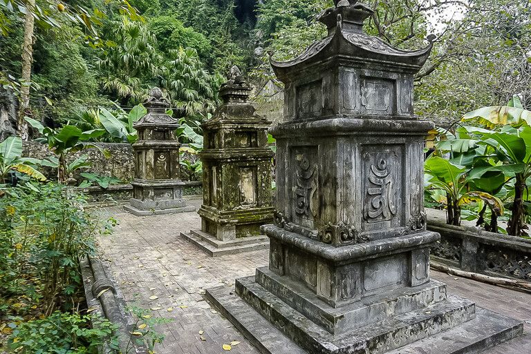 Beautiful stone statues in the grounds of Bich Dong