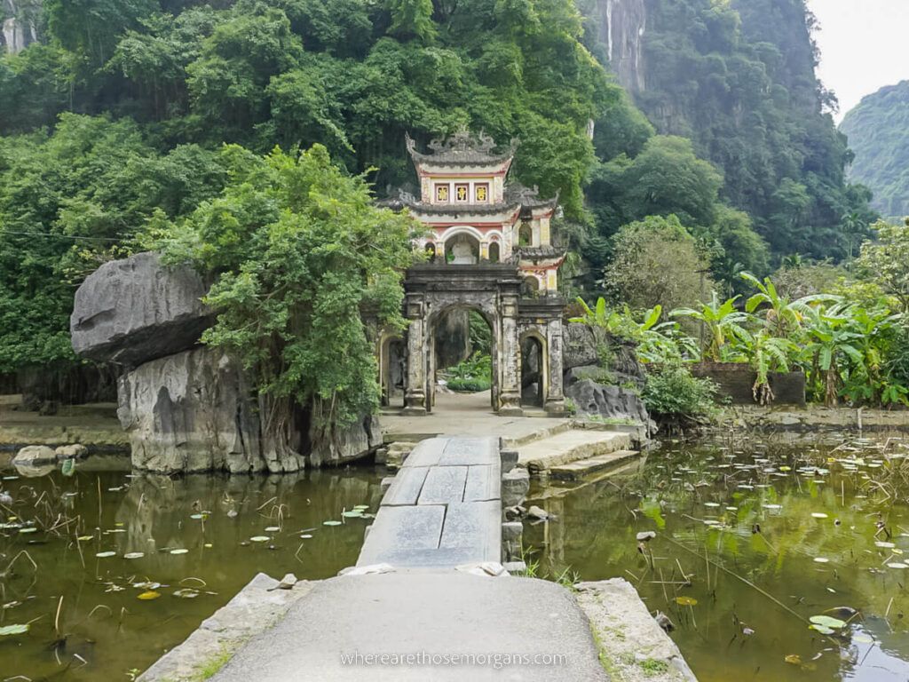 How To Visit Bich Dong Pagoda In Tam Coc