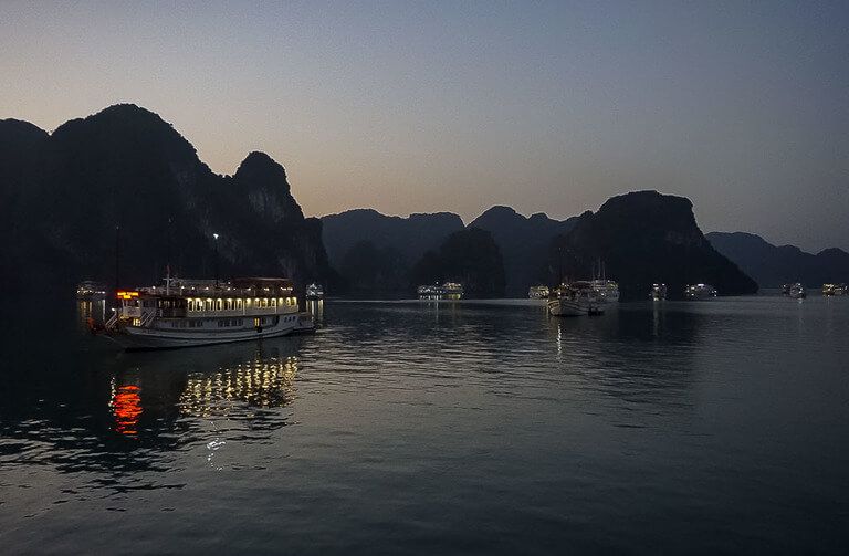 Halong Bay cheap cruise at dawn