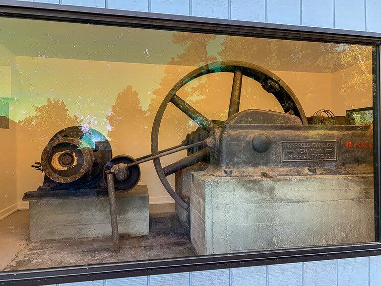 Machine used to help carve Mount Rushmore