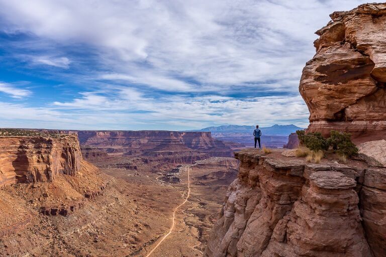 Mark where are those morgans on a cliff edge near share trail Canyonlands national park Utah