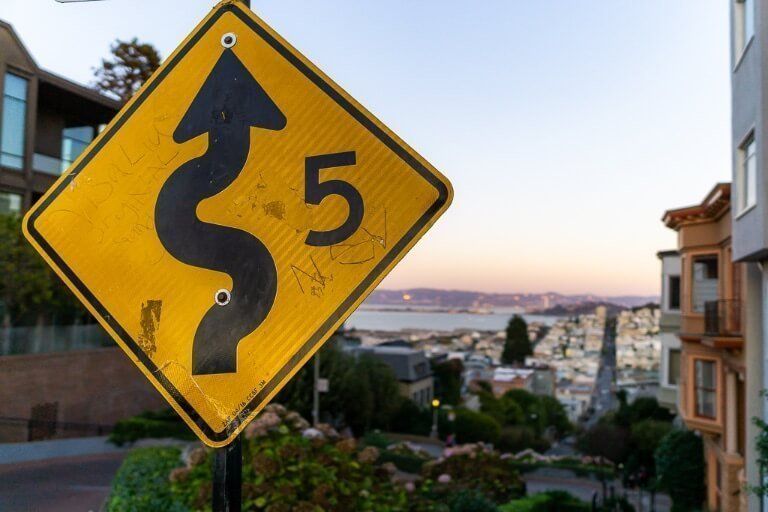 5mph max speed driving down Lombard street