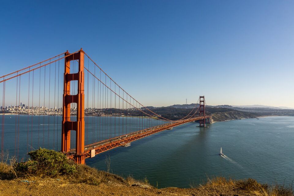 One of the most famous pictures of america the world famous golden gate bridge and san francisco bay from marin headland