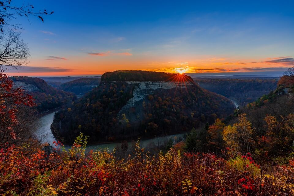 Incredibly beautiful sunrise picture of letchworth state park new york finger lakes America