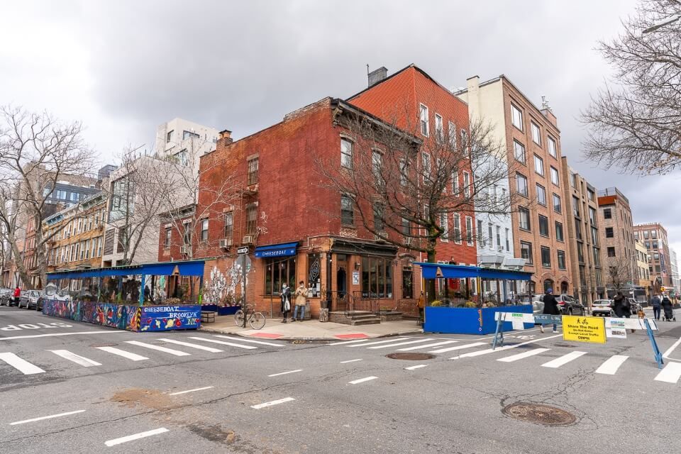 Bars and restaurants in Williamsburg Brooklyn