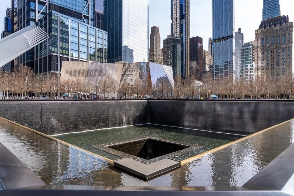 9/11 memorial grounds are extremely photogenic with huge square shaped pools