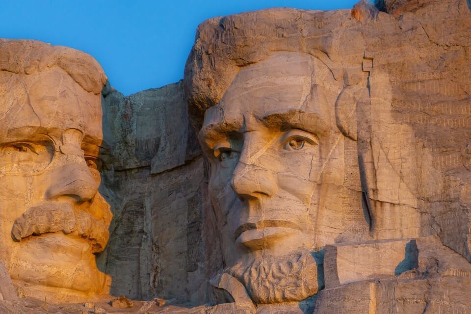 Lincoln presidential face carved into granite in south dakota