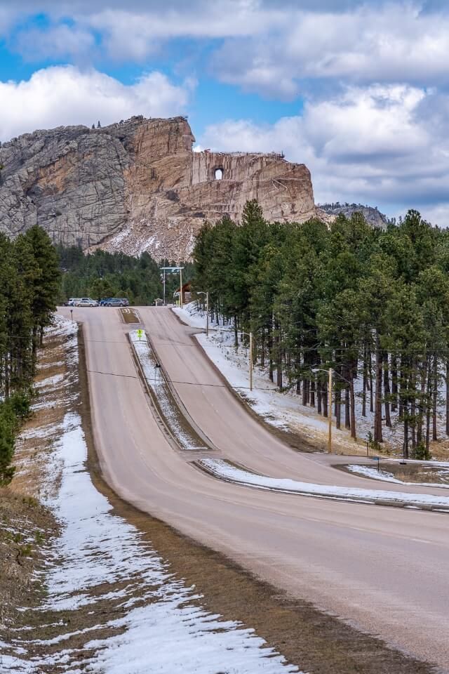 Road leading to crazy horse in spring