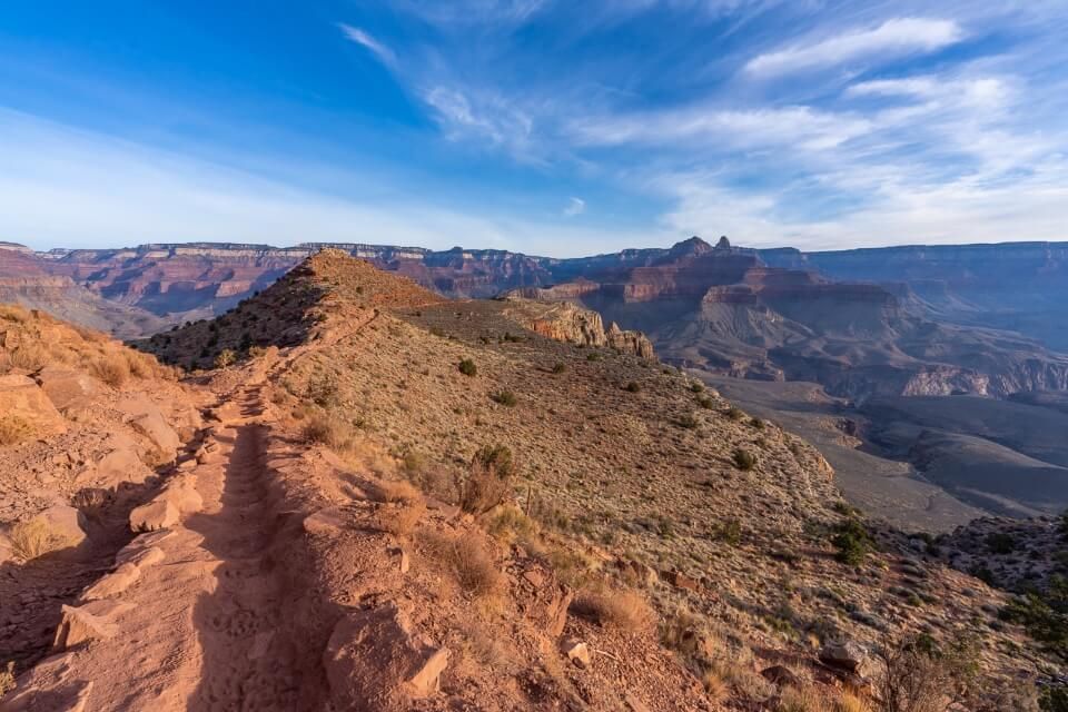 Hiking path on south kaibab trail on a beautiful spring like day
