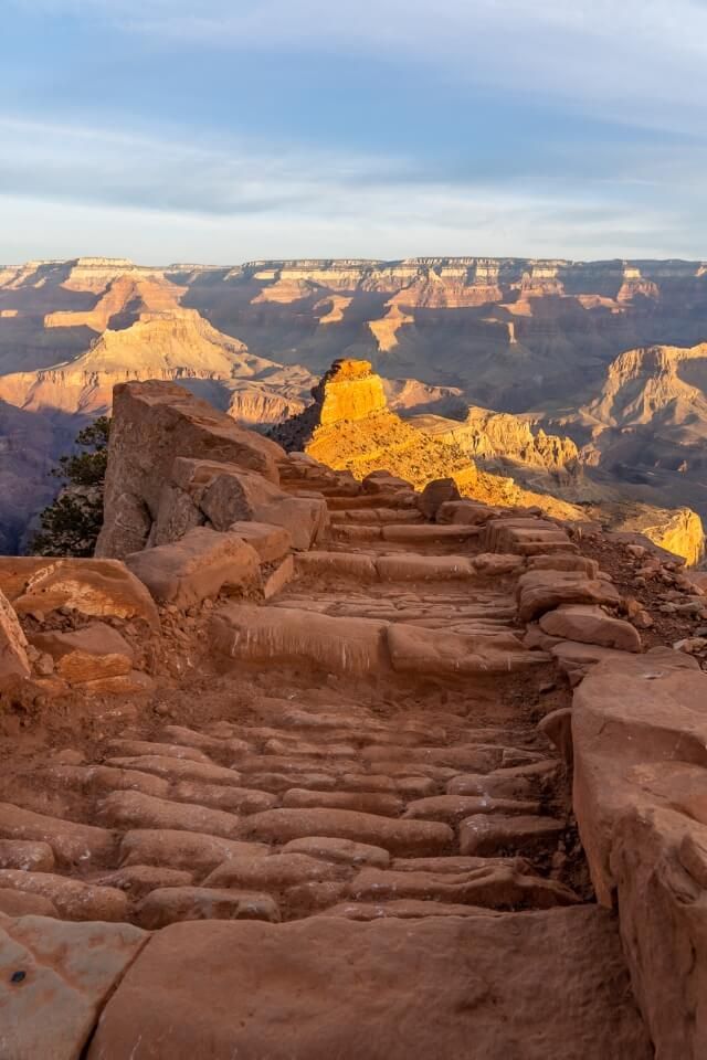 Stunning trail leading into grand canyon south rim kaibab one of the best hikes at south rim
