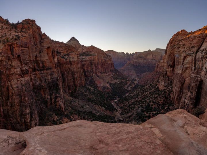 Zion national park in Winter 10 things to know before visiting Where Are Those Morgans sunset at Zion canyon overlook cold and crisp evening stunning photography location