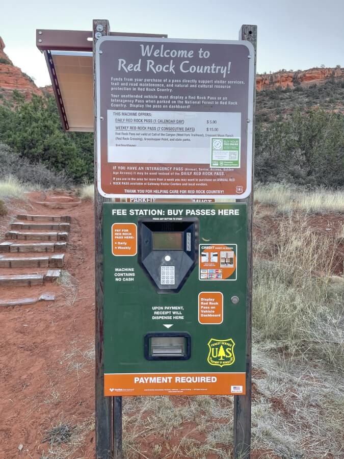 Fee station Red Rock Pass parking in Arizona wilderness