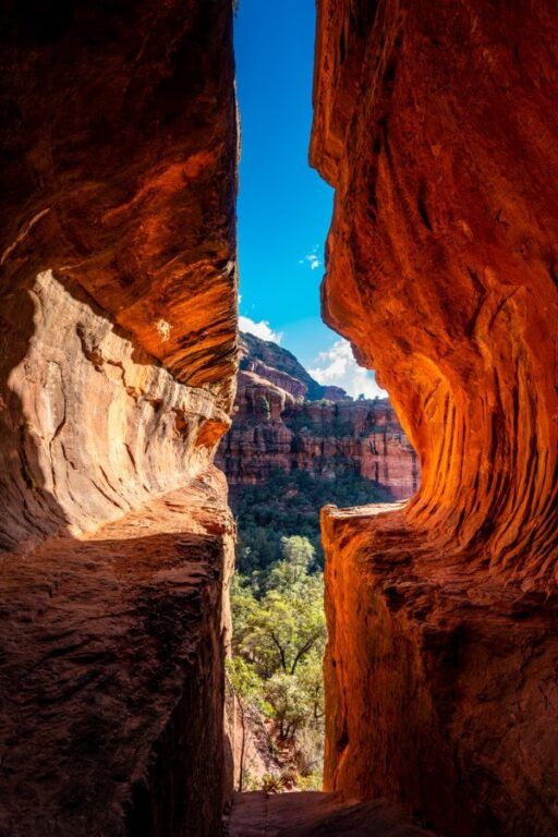 7 Best Secret Sedona Caves + How To Find Them