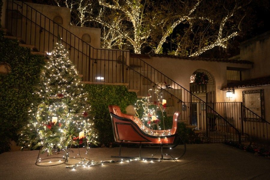 Christmas decorations and lights at Tlaquepaque arts and shopping village