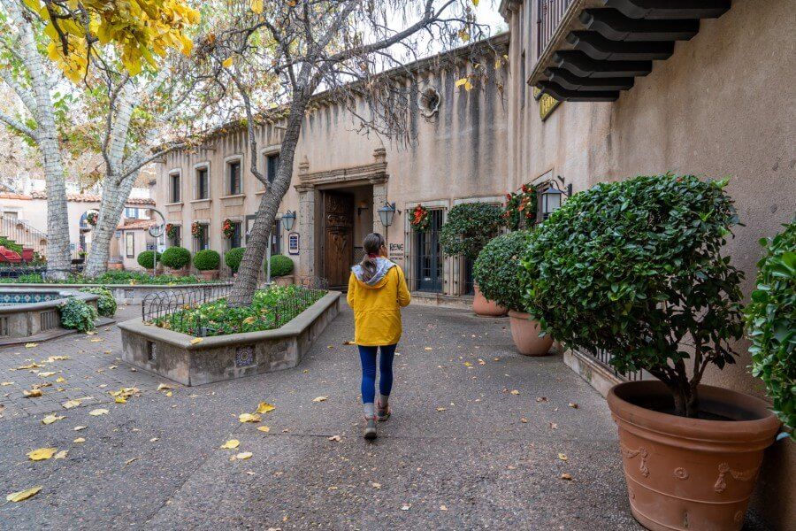 Walking around spanish style buildings and courtyards in northern Arizona