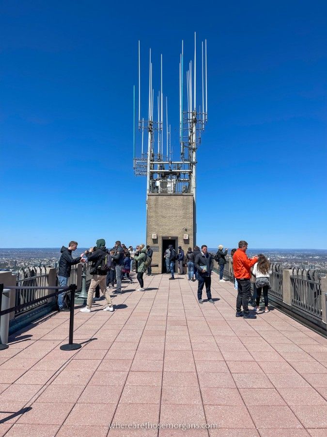 70th floor observation deck platform with many visitors