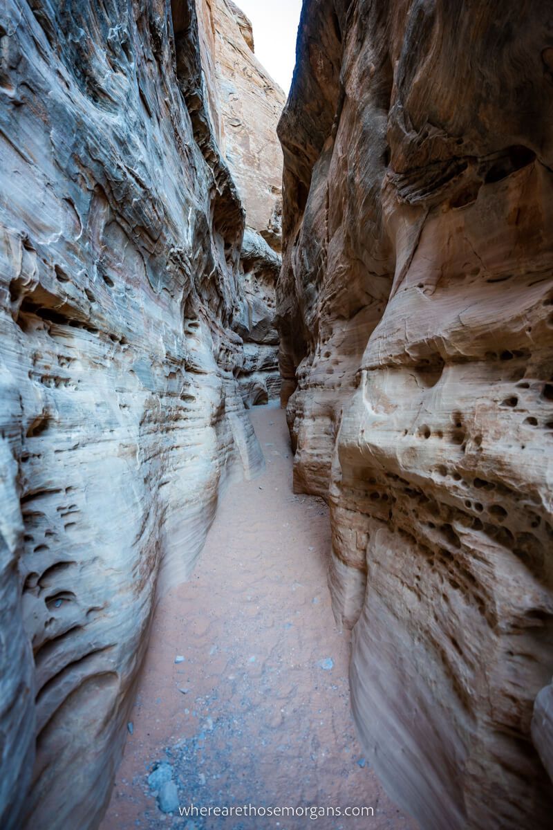 Slot canyon on a hike in Nevada with narrow walls made of white sandstone