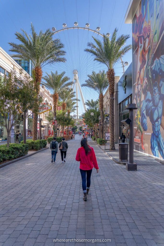 Kristen from Where Are Those Morgans walking along the Las Vegas strip the best free thing to do in Vegas