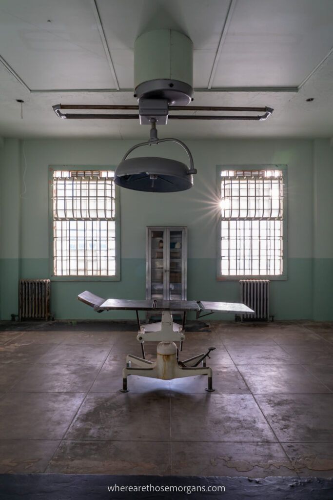 Old operating room in the Alcatraz hospital during an Alcatraz night tour