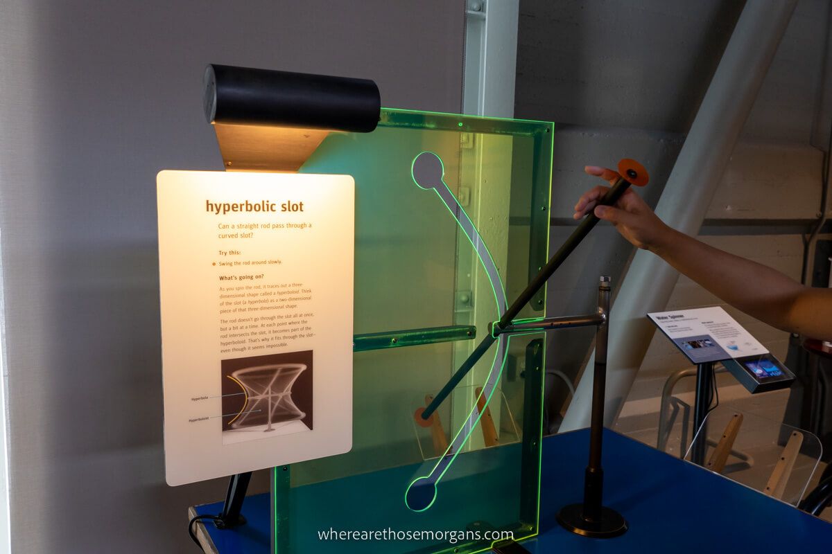 Example of an exhibit in gallery 2 of the San Francisco Exploratorium