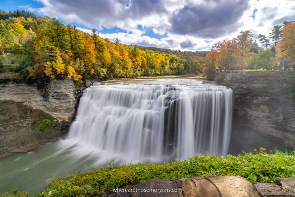 Gorgeous middle falls during the fall season at Letchworth in the finger lakes