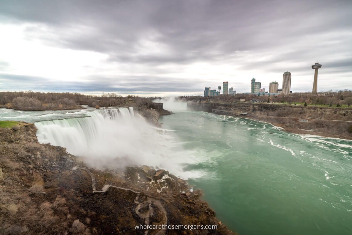 View of the American and Canadian border with Niagara Falls