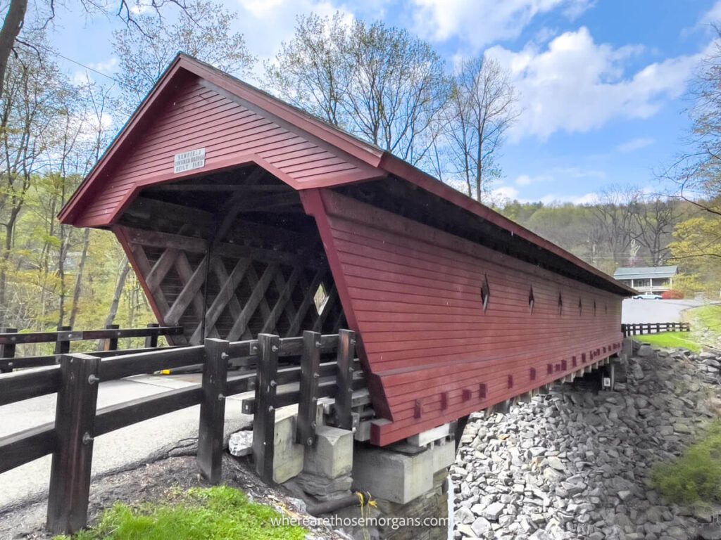 Side profile of the upstate New York Newfield Covered Bridge