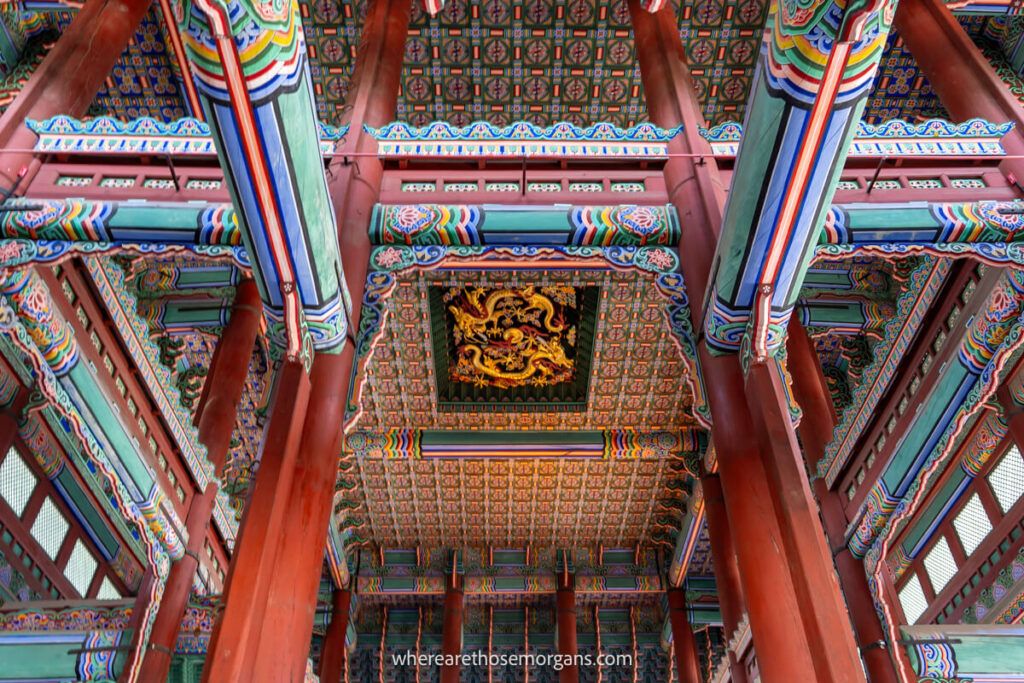 Colorful ceiling inside one of the buildings inside Seoul