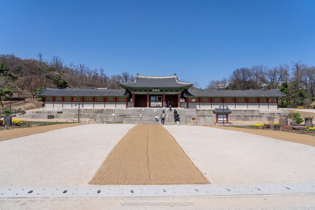 Grand entrance to the Gyeonghuigung Palace, one of the lesser visited palaces in Seoul