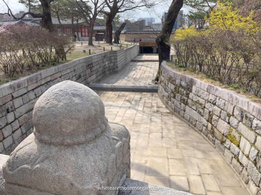 Geumcheongyo Bridge with an empty stream