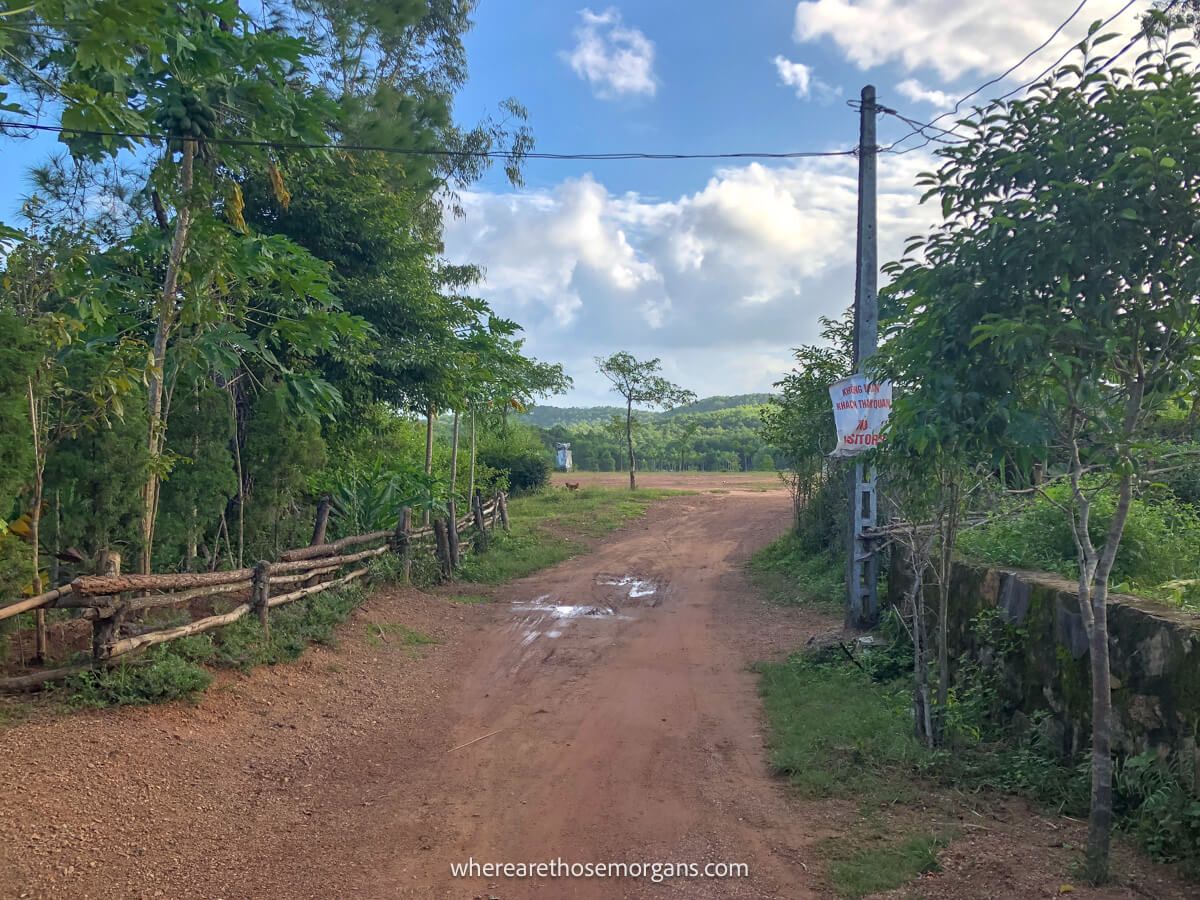 Dirt road leading to Hue's abandoned waterpark