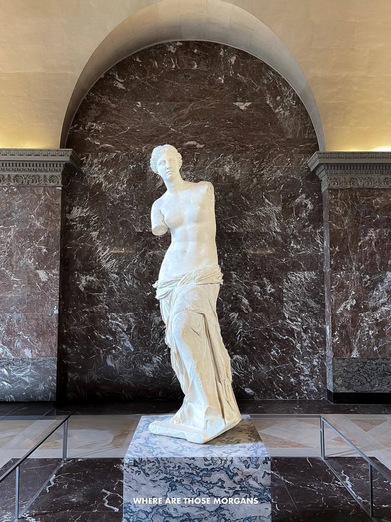Photo of the Venus de Milo sculpture with nobody else around
